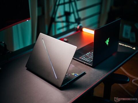 The slimmest gaming notebooks with the RTX 5090 Laptop - Asus ROG Zephyrus G16 vs. Razer Blade 16