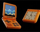 Retro Gaming Watch: Smartwatch and gaming handheld