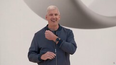 Rick Osterloh wearing the upcoming Pixel Watch. (Image source: Google)