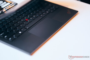 ThinkPad X1 Carbon G12: New haptic Sensel touchpad