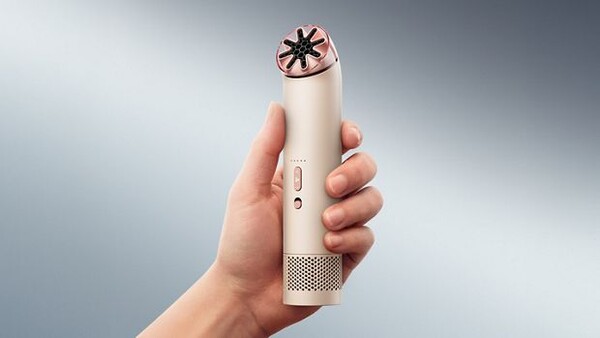 The Dyson HushJet Mini Cool has a battery life of up to 6 hours.