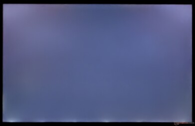 Backlight bleeding seen along the bottom edge under long exposure