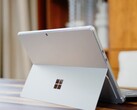 The Microsoft Surface Pro 9 has reached its lowest price point so far on Amazon (Image: Notebookcheck)