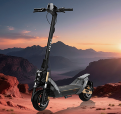 The Navee NT5 Ultra X has a 6 W auto-sensing headlight (Image source: Navee)