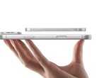 Ugreen’s white MagFlow Air Magnetic Power Bank