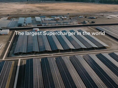 The world&#039;s largest Supercharger station in Lost Hills, CA. (Image source: Tesla)