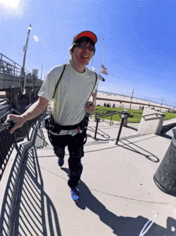 Climbing stairs effortlessly. (Image source: Notebookcheck)