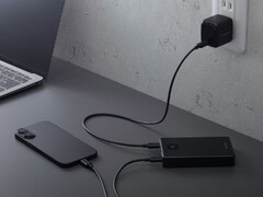 Elecom’s first semi-solid-state power bank