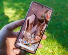 Google Pixel 8 Pro is down to its lowest price on Amazon. (Image Source: Daniel Schmidt / Notebookcheck)