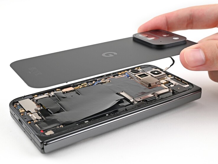Certain repairs to the Pixel 9 Pro Fold are extremely time-consuming. (Image source: iFixit)