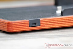The QUAD is powered by a single USB-C port rated at 36 W, 12 V.