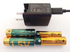 Power supply. (Image source: Notebookcheck)