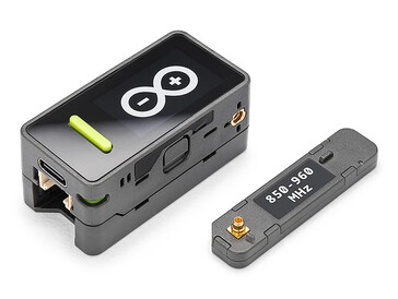 The antenna is detachable (Image source: Arduino)