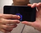 Xiaomi Mi 9 improved in-display fingerprint reader in action (Source: Bin Lin via Weibo)