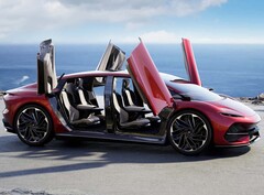 In addition to a very aerodynamic design, the electric sports sedan from Aehra features butterfly doors (Image: Aehra)