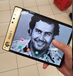 Pablo Escobar Fold 1: The world's cheapest foldable? (Source: Escobar Inc)