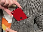 The iPhone SE (2022). (Source: IMTest)
