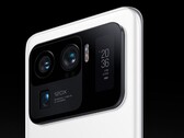 The Mi 11 Ultra's rear display could be set for a comeback on the Xiaomi 16 series. (Image Source: Xiaomi)