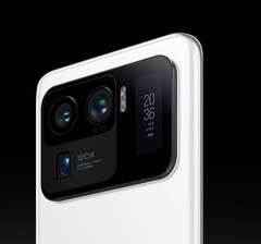 The Mi 11 Ultra&#039;s rear display could be set for a comeback on the Xiaomi 16 series. (Image Source: Xiaomi)