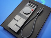 The HiDock P1 goes premium with build quality. 