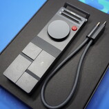 The HiDock P1 goes premium with build quality. 