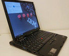 The X62 updates one of the most beloved ThinkPads with a Broadwell i7, IPS screen, and modern ports. (Source: Joni Niinikoski/LCDfans)