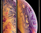 The iPhone XS Max (left) is estimated to cost Apple US$443 each in components. (Source: Apple)