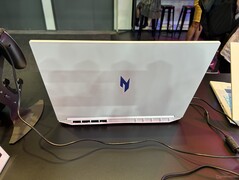 Acer Nitro V 14. (Image Source: Notebookcheck)