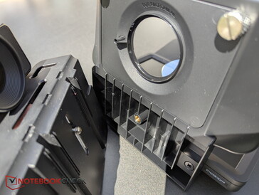 Mount the Facecam onto the mounting plate first