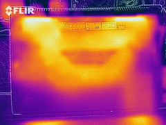 Heat distribution of the bottom side (during idle)