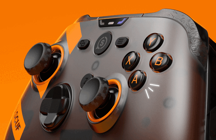 The side buttons blamed for accidental inputs on earlier SCUF pads are gone from this family.