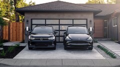 Tesla is working on wireless charging for home garages (image: Tesla)