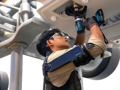 Hyundai Motor and Kia preview the X-ble Shoulder wearable robot to aid industrial workers during overhead work. (Image source: Hyundai)