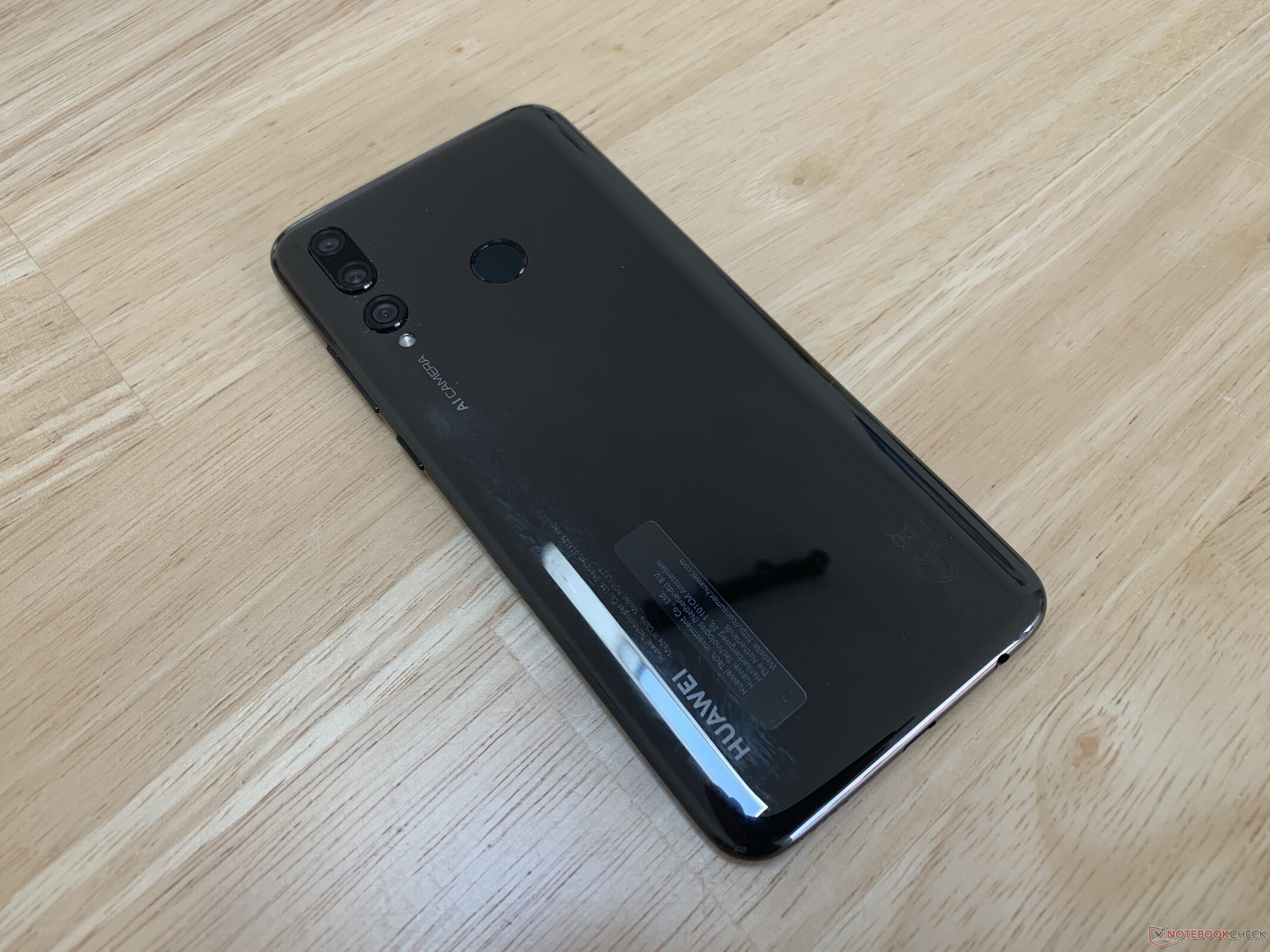 Huawei P Smart Plus 2019 Smartphone Review - NotebookCheck.net Reviews