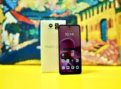 The Motorola Mogo G37 doesn't exactly have the best screen.