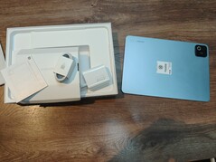 Everything that comes in the box of the Xiaomi Pad 8