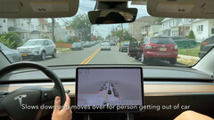 Tesla's Full Self-Driving mode in action (image: Fabian Luque/YouTube)