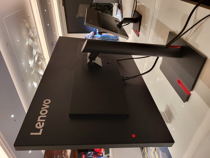 Lenovo's new enterprise monitor design (with the T32p-30 for reference)...