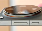 The Oppo Find X10 Ultra is expected to feature even larger dual periscope sensors in 2027. In addition to the larger 10x telephoto, a larger 3x telephoto is a possibility as well.