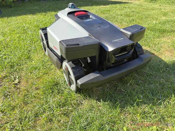 Roborock RockMow Z120 LiDAR Review