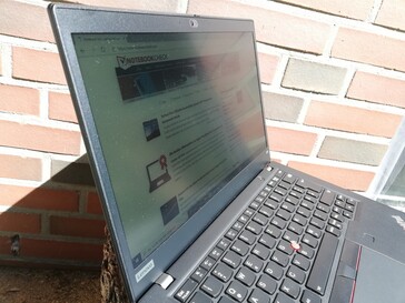 Lenovo ThinkPad X13 - Outside use