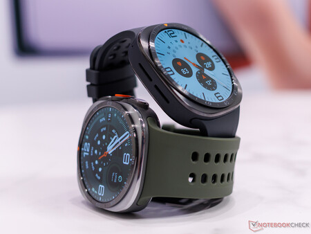 Samsung Galaxy Watch Ultra 2 in 2 colors (pictured)