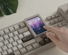 The touchscreen can be used independently of the keyboard.