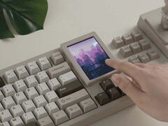 The touchscreen can be used independently of the keyboard.