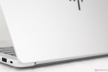 Smooth matte finish resists fingerprints very well