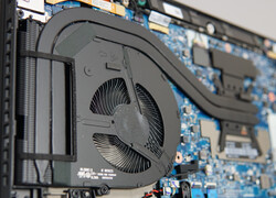 A same-sized fan runs in the P14s, but it is positioned better and doesn't have to deliver as much work.