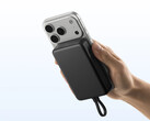 Xiaomi's new magnetic power bank is said to provide up to 13N of magnetic force.
