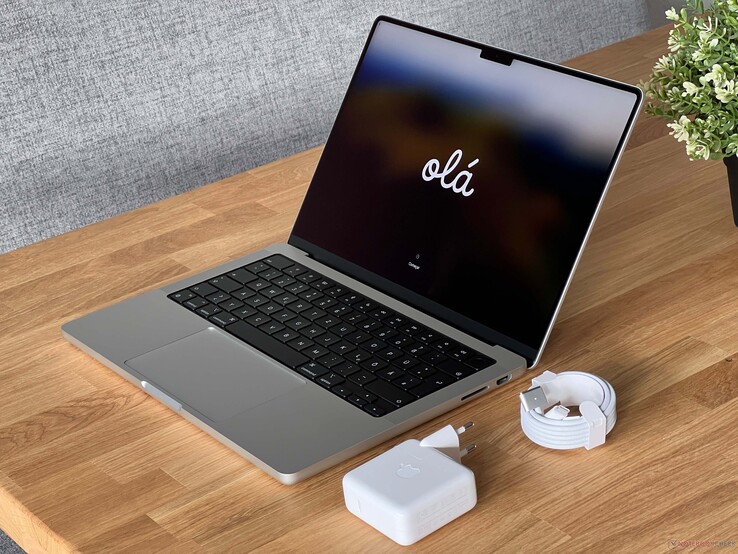 Apple MacBook Pro 14 2023 M3 Review - The base model now Apple MacBook Pro 14 2023 M3 Review - The base model now