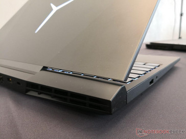 Rear "jet engine" design reminiscent of many Asus and Aorus laptops