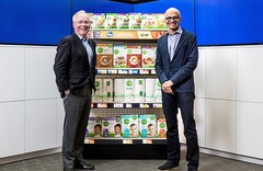 Kroger and Microsoft CEOs (Source: Microsoft Stories)